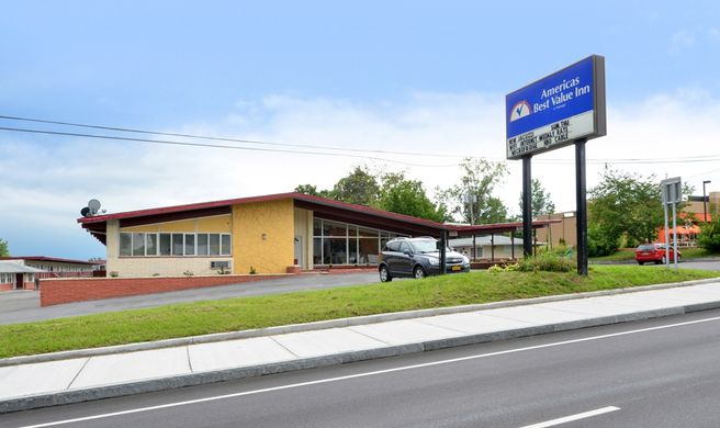 Americas Best Value Inn Exterior
