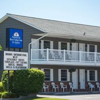 Adirondack Retreat Inn & Suites