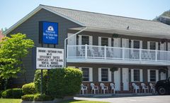 Adirondack Retreat Inn & Suites