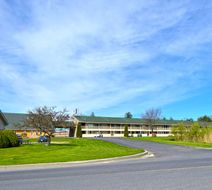 Americas Best Value Inn Plattsburgh Exterior