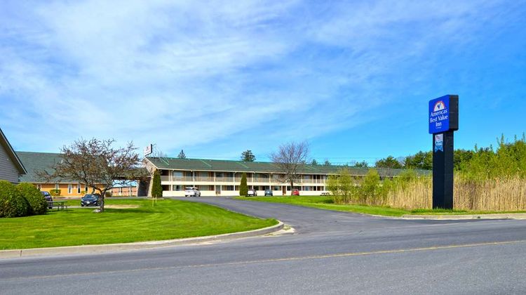 Americas Best Value Inn Plattsburgh Exterior