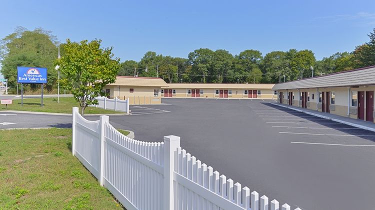 Americas Best Value Inn Exterior