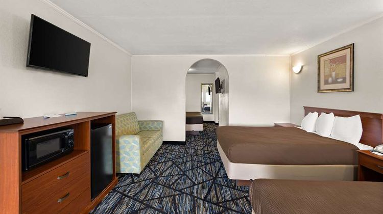Americas Best Value Inn Room