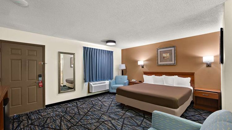Americas Best Value Inn Suite