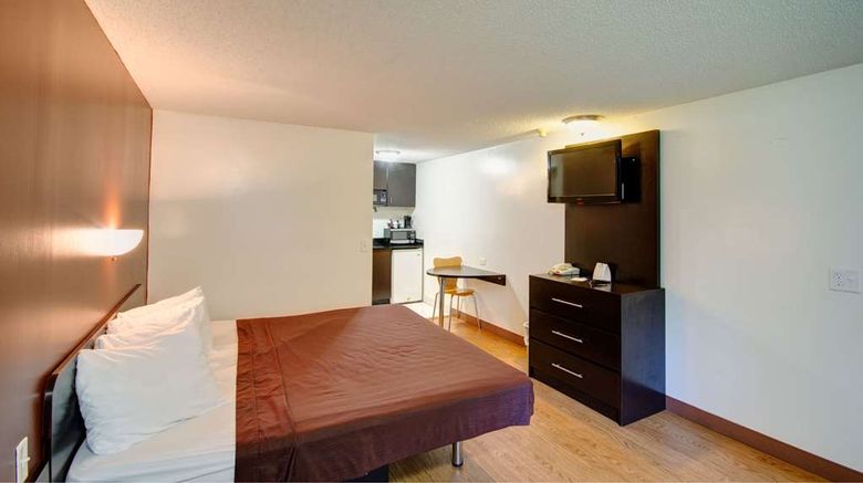 <b>Americas Best Value Inn-Heath/Newark Room</b>. Images powered by <a href="https://iceportal.shijigroup.com/" title="IcePortal" target="_blank">IcePortal</a>.