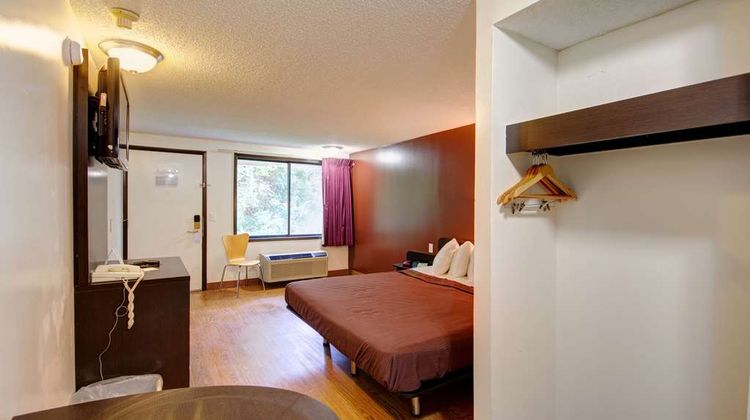 Americas Best Value Inn-Heath/Newark Room