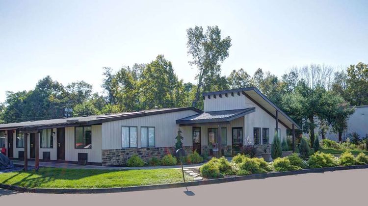Americas Best Value Inn-Heath/Newark Exterior