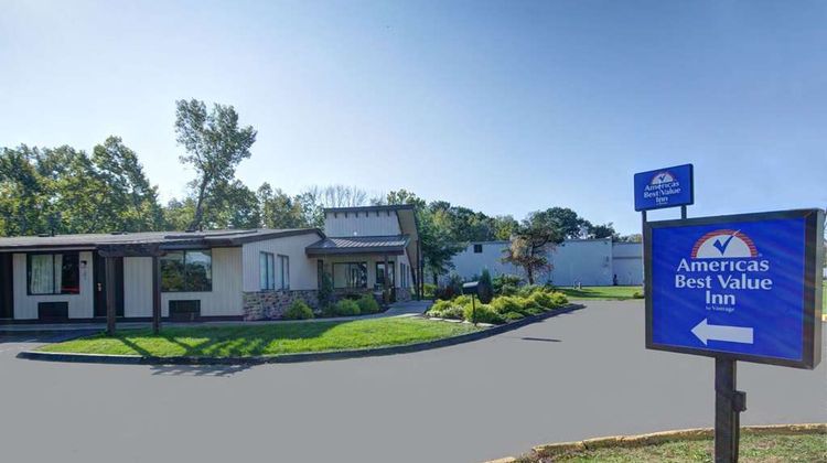 Americas Best Value Inn-Heath/Newark Exterior
