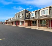 Americas Best Value Inn Exterior