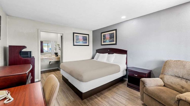 Americas Best Value Inn Room