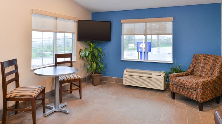 Americas Best Value Inn Lobby