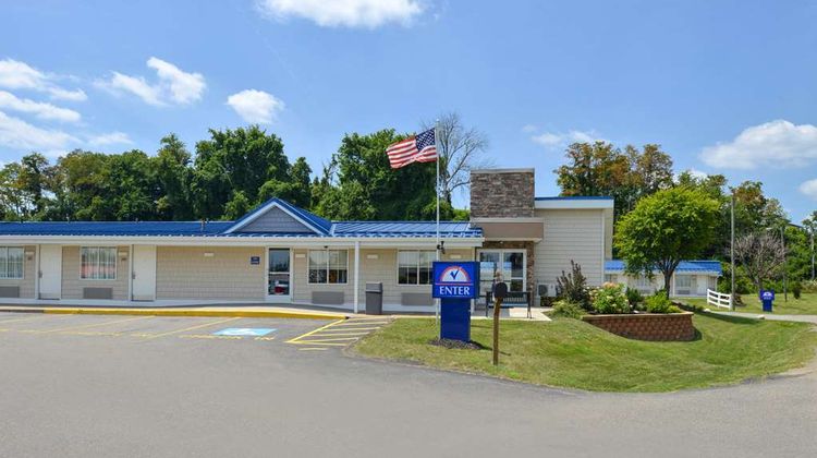 Americas Best Value Inn Exterior