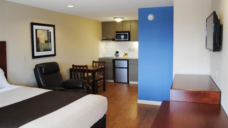 Americas Best Value Inn Room