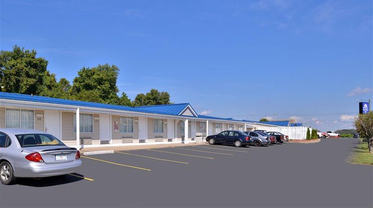 Americas Best Value Inn Exterior