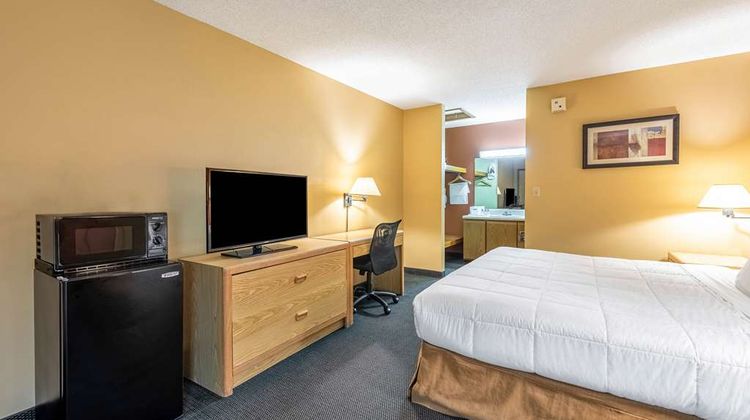 Americas Best Value Inn St Marys Room