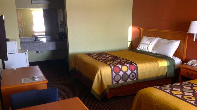<b>Americas Best Value Inn Room</b>. Images powered by <a href="https://iceportal.shijigroup.com/" title="IcePortal" target="_blank">IcePortal</a>.