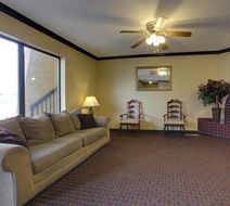Americas Best Value Inn & Suites-Yukon Lobby