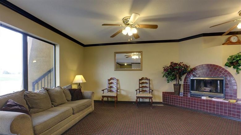 <b>Americas Best Value Inn & Suites-Yukon Lobby</b>. Images powered by <a href="https://iceportal.shijigroup.com/" title="IcePortal" target="_blank">IcePortal</a>.