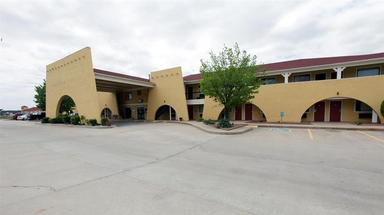 Americas Best Value Inn & Suites-Yukon Exterior