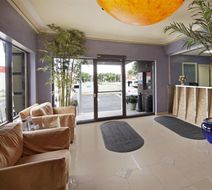 Canadas Best Value Inn-Richmond Hill Lobby