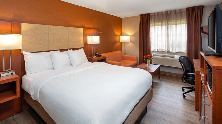 <b>Canadas Best Value Inn-Richmond Hill Room</b>. Images powered by <a href="https://iceportal.shijigroup.com/" title="IcePortal" target="_blank">IcePortal</a>.