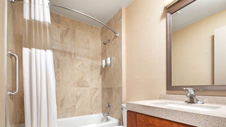 <b>Canadas Best Value Inn-Richmond Hill Room</b>. Images powered by <a href="https://iceportal.shijigroup.com/" title="IcePortal" target="_blank">IcePortal</a>.