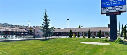 Americas Best Value Inn Exterior