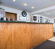 Americas Best Value Inn & Suites Lobby