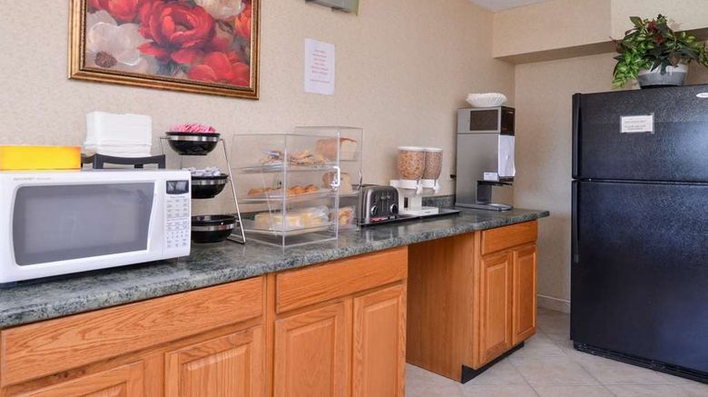 <b>Americas Best Value Inn-Pittsburgh Arpt Other</b>. Images powered by <a href="https://iceportal.shijigroup.com/" title="IcePortal" target="_blank">IcePortal</a>.
