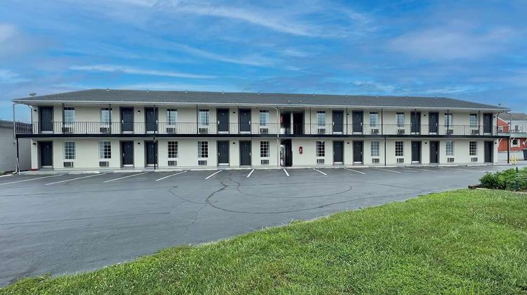 Americas Best Value Inn Exterior