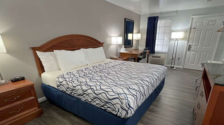 Americas Best Value Inn Room