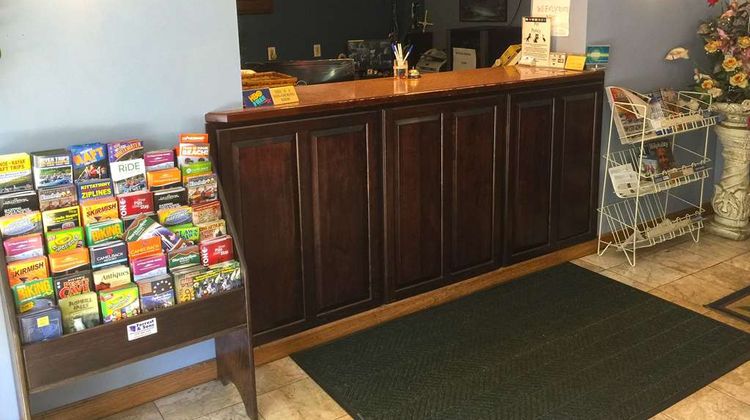 Americas Best Value Inn Pottstown Lobby