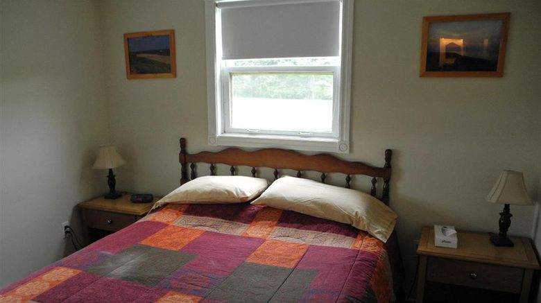 <b>Canadas Best Value Inn & Suites Room</b>. Images powered by <a href="https://iceportal.shijigroup.com/" title="IcePortal" target="_blank">IcePortal</a>.