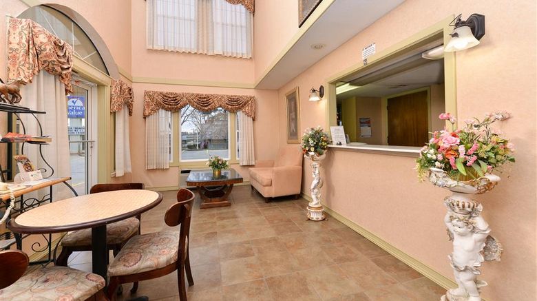 <b>Americas Best Value Inn Lobby</b>. Images powered by <a href="https://iceportal.shijigroup.com/" title="IcePortal" target="_blank">IcePortal</a>.