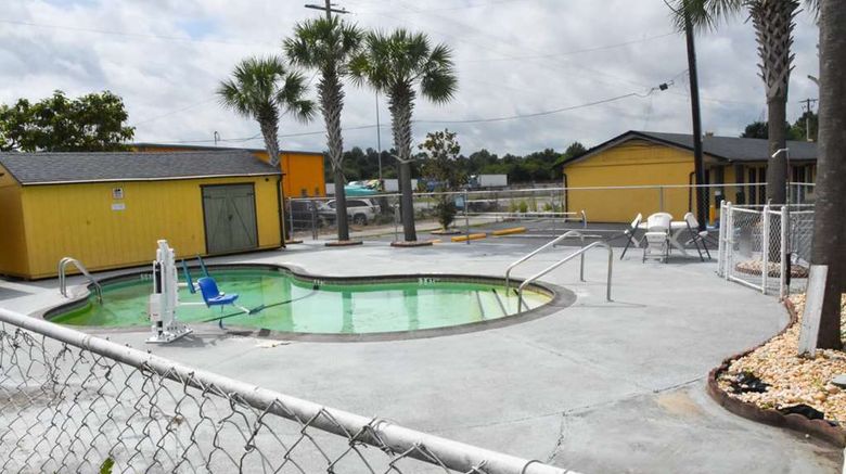 <b>Americas Best Value Inn Pool</b>. Images powered by <a href="https://iceportal.shijigroup.com/" title="IcePortal" target="_blank">IcePortal</a>.