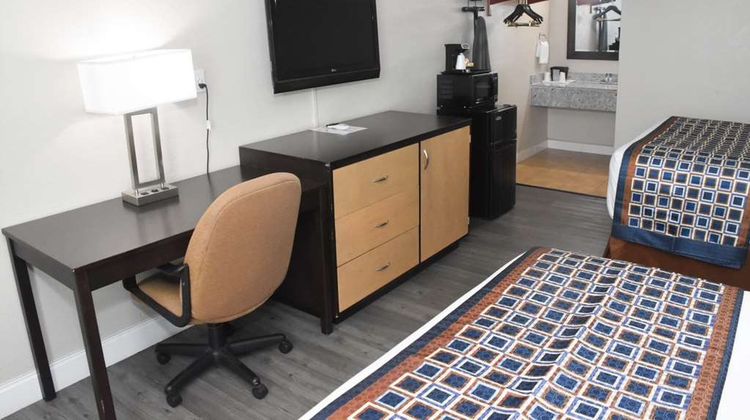 Americas Best Value Inn Room