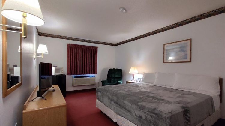 Americas Best Value Inn and Suites Room