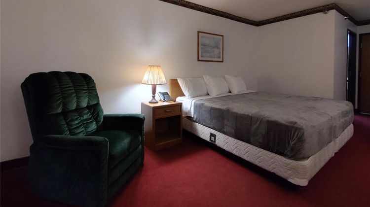 Americas Best Value Inn and Suites Room