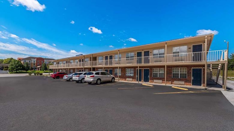 <b>Americas Best Value Inn Exterior</b>. Images powered by <a href="https://iceportal.shijigroup.com/" title="IcePortal" target="_blank">IcePortal</a>.