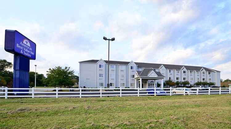 Americas Best Value Inn Exterior