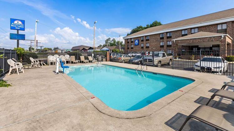 Americas Best Value Inn Pool