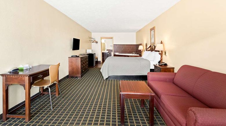<b>Americas Best Value Inn & Suites Room</b>. Images powered by <a href="https://iceportal.shijigroup.com/" title="IcePortal" target="_blank">IcePortal</a>.