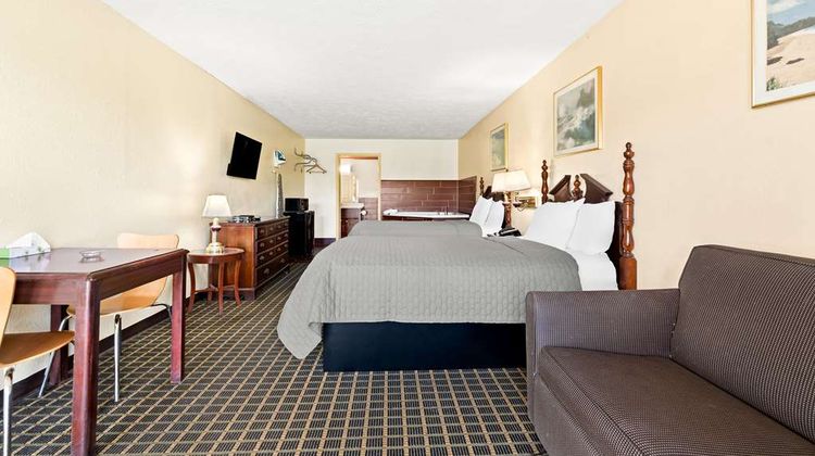 Americas Best Value Inn & Suites Room