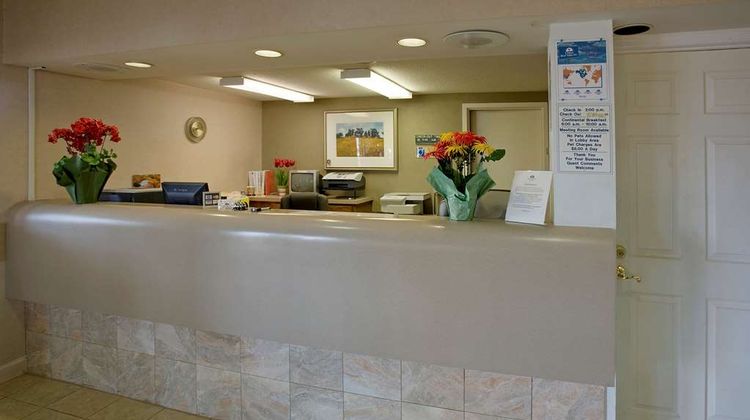 Americas Best Value Inn Lobby