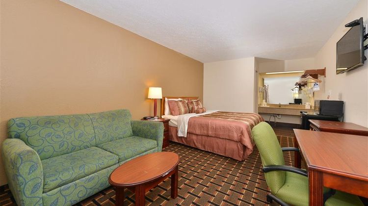 Americas Best Value Inn Downtown Suite