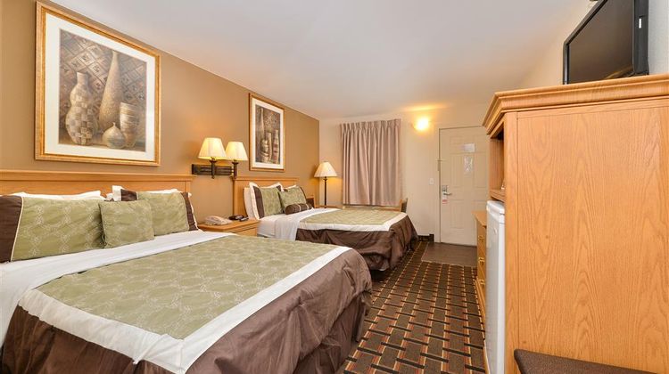 Americas Best Value Inn Downtown Room