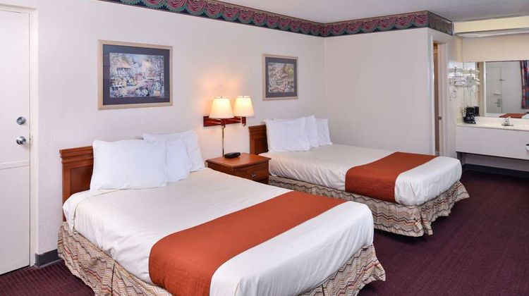 Americas Best Value Inn Room