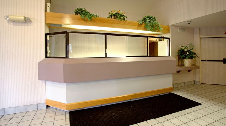 Americas Best Value Inn Lobby
