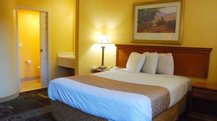 Americas Best Value Inn Room