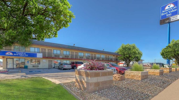 Americas Best Value Inn Exterior